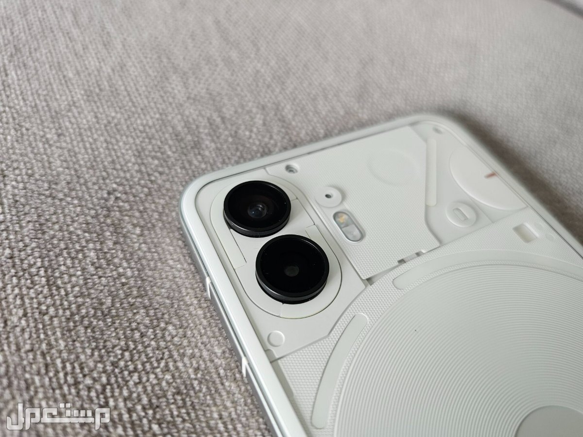 مراجعة وتجربة هاتف Nothing Phone 2 Nothing Phone 2