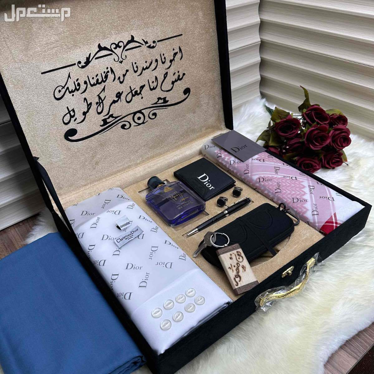 *💫بوكس ماركة ديور مكون من* *💫قماش ديور درجة أولى مع8 ازرار ولوقو للجيب و الرقبه ماركة ديور* *💫شماغ ديور درجة أولى كلاسيك موديل24مقاسات55-58-60* 💫محفظه ديور  💫قلم استيل 💫كبك استيل