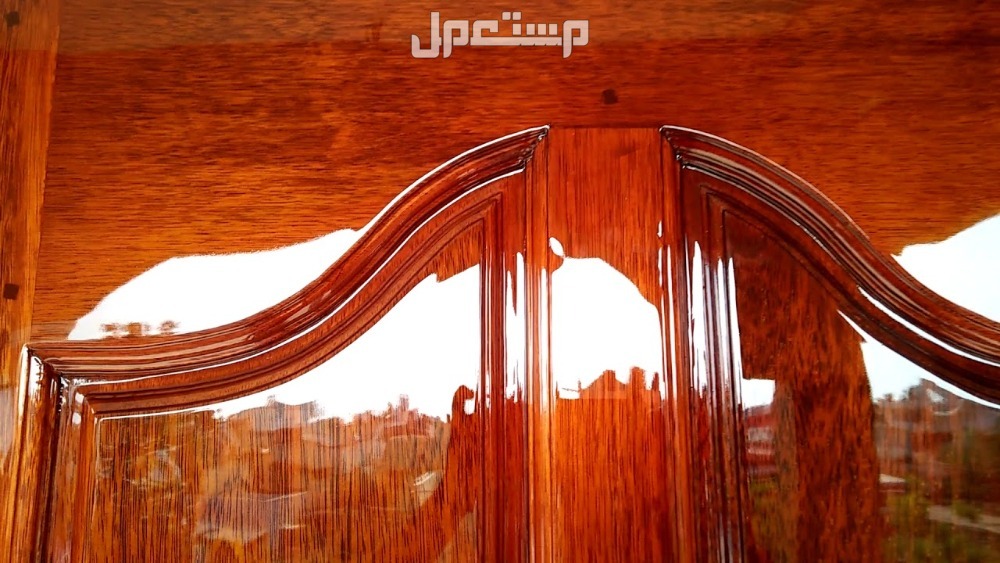 الفرق بين ملمع الزجاج والخشب ملمع الزجاج والخشب