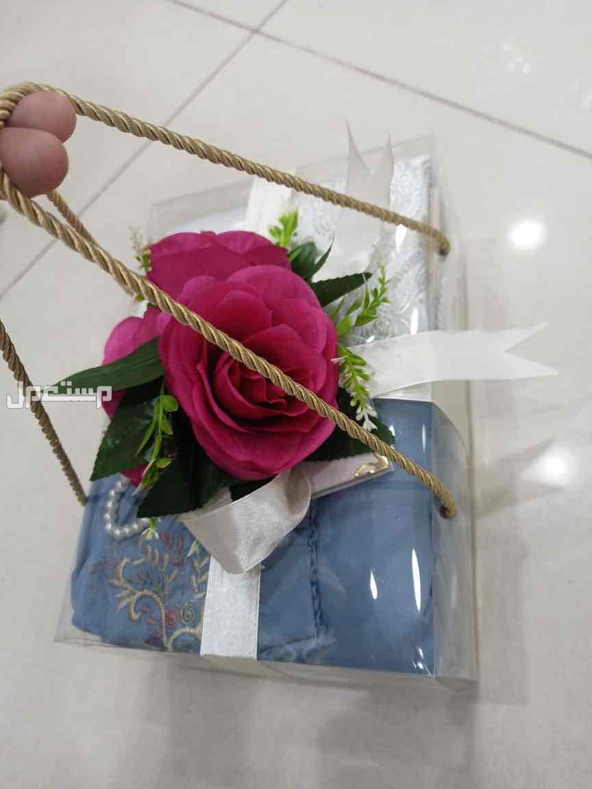 🌹عروضنا مستمره 🌹أطقم صلاة خامه نظيف 🌹الطقم يتكون من 🌹سجاد صلاة مبطن خامه نظيفه 🌹شرشف صلاة قطن مطرز 🌹متوفر المرد والسحاب 🌹سبحه 🌹سورة البقرة 🌹مع بوكس وورد صناعي 🌹