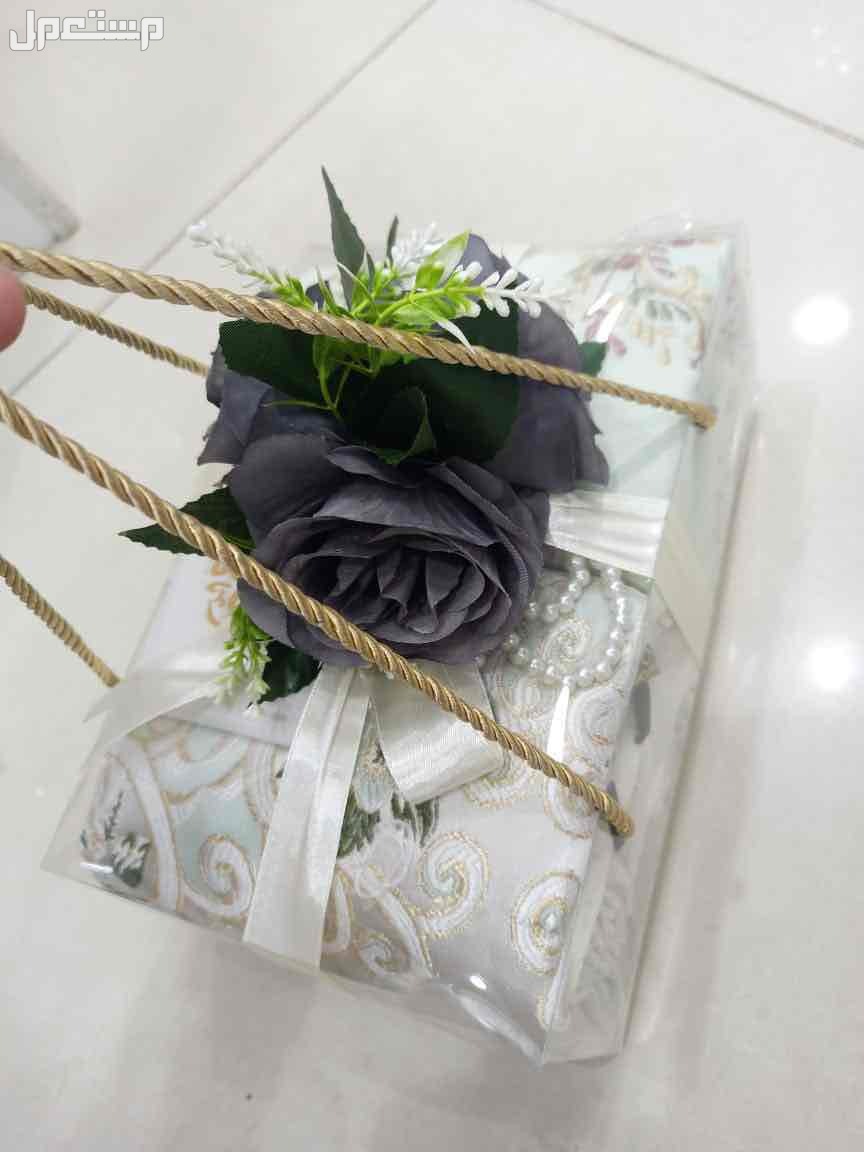 🌹عروضنا مستمره 🌹أطقم صلاة خامه نظيف 🌹الطقم يتكون من 🌹سجاد صلاة مبطن خامه نظيفه 🌹شرشف صلاة قطن مطرز 🌹متوفر المرد والسحاب 🌹سبحه 🌹سورة البقرة 🌹مع بوكس وورد صناعي 🌹