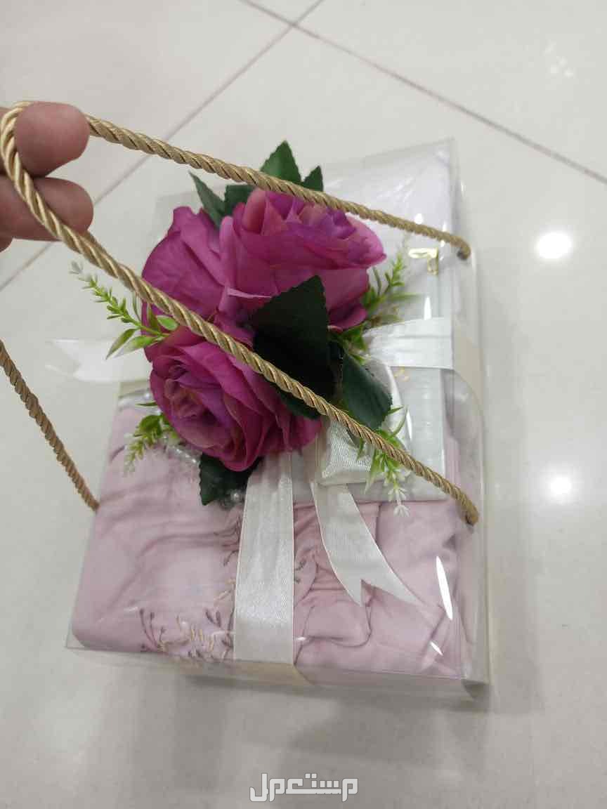 🌹عروضنا مستمره 🌹أطقم صلاة خامه نظيف 🌹الطقم يتكون من 🌹سجاد صلاة مبطن خامه نظيفه 🌹شرشف صلاة قطن مطرز 🌹متوفر المرد والسحاب 🌹سبحه 🌹سورة البقرة 🌹مع بوكس وورد صناعي 🌹