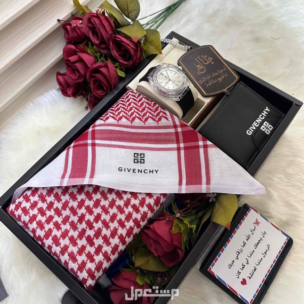 بوكس اهداء رجالي جفنشي دنهل قماش شتوي ماركة جفنشي مقلم خطوط طوليه وزن 350 جرام 3 امتار وربع عرضين مع زراير ولوقو الماركة في الجيب والرقبه ⬜ شماغ احمر ماركة هشتاغ الاصلي قطن 100%  مقاسات