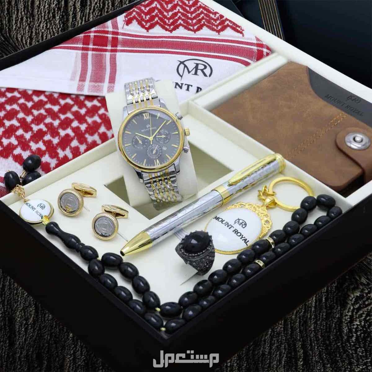 بوكس اهداء رجالي جفنشي دنهل قماش شتوي ماركة جفنشي مقلم خطوط طوليه وزن 350 جرام 3 امتار وربع عرضين مع زراير ولوقو الماركة في الجيب والرقبه ⬜ شماغ احمر ماركة هشتاغ الاصلي قطن 100%  مقاسات