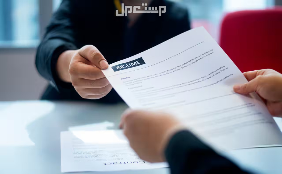 تفسير حلم الحصول على وظيفة جديدة للرجل المتزوج والمرأة المتزوجة تفسير حلم الحصول على وظيفة للرجل