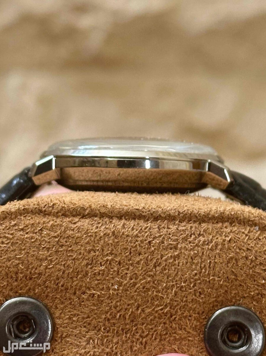 ساعة اوميغا من فترة السبعينات Omega Deville 1970s