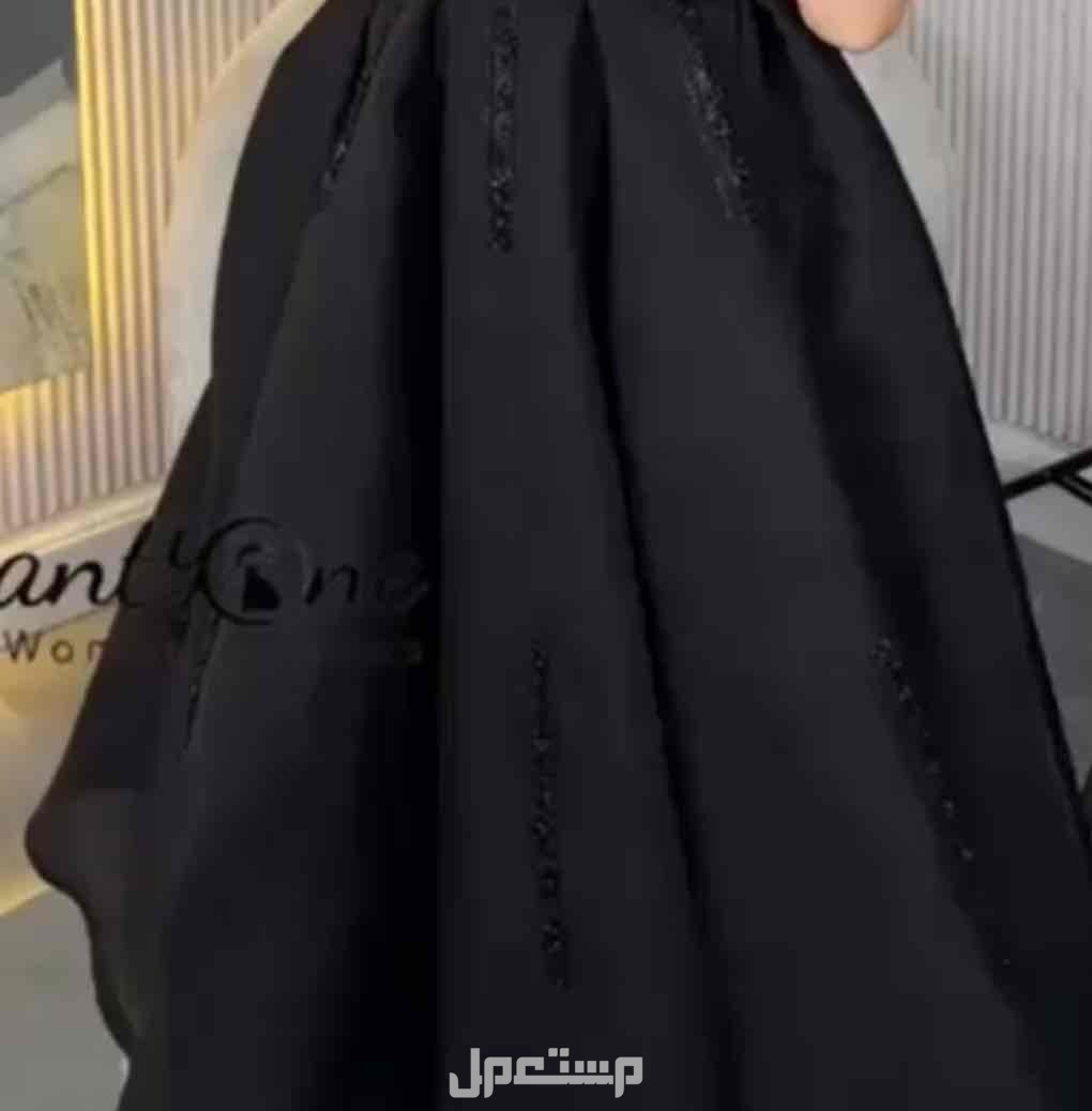 فستان اسود في جدة بسعر 500 ريال سعودي