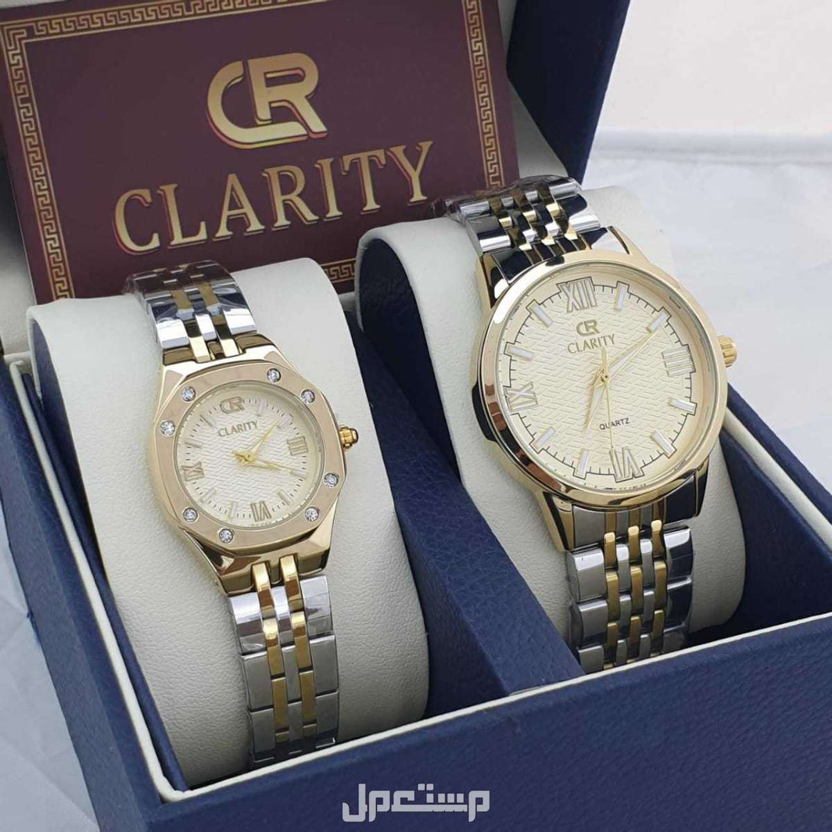 السعر 150ريال سعودي فقط🌹*عروض كليرتي  CR*  طقم ساعات زوجي ساعة رجالي من ماركة كليرتي  ساعه نسائي  من ماركة كليرتي  استنلس استيل   ضمان سنة صيانة   *ماء مكينه بطارية*    ملحقات كليرتي  علبه