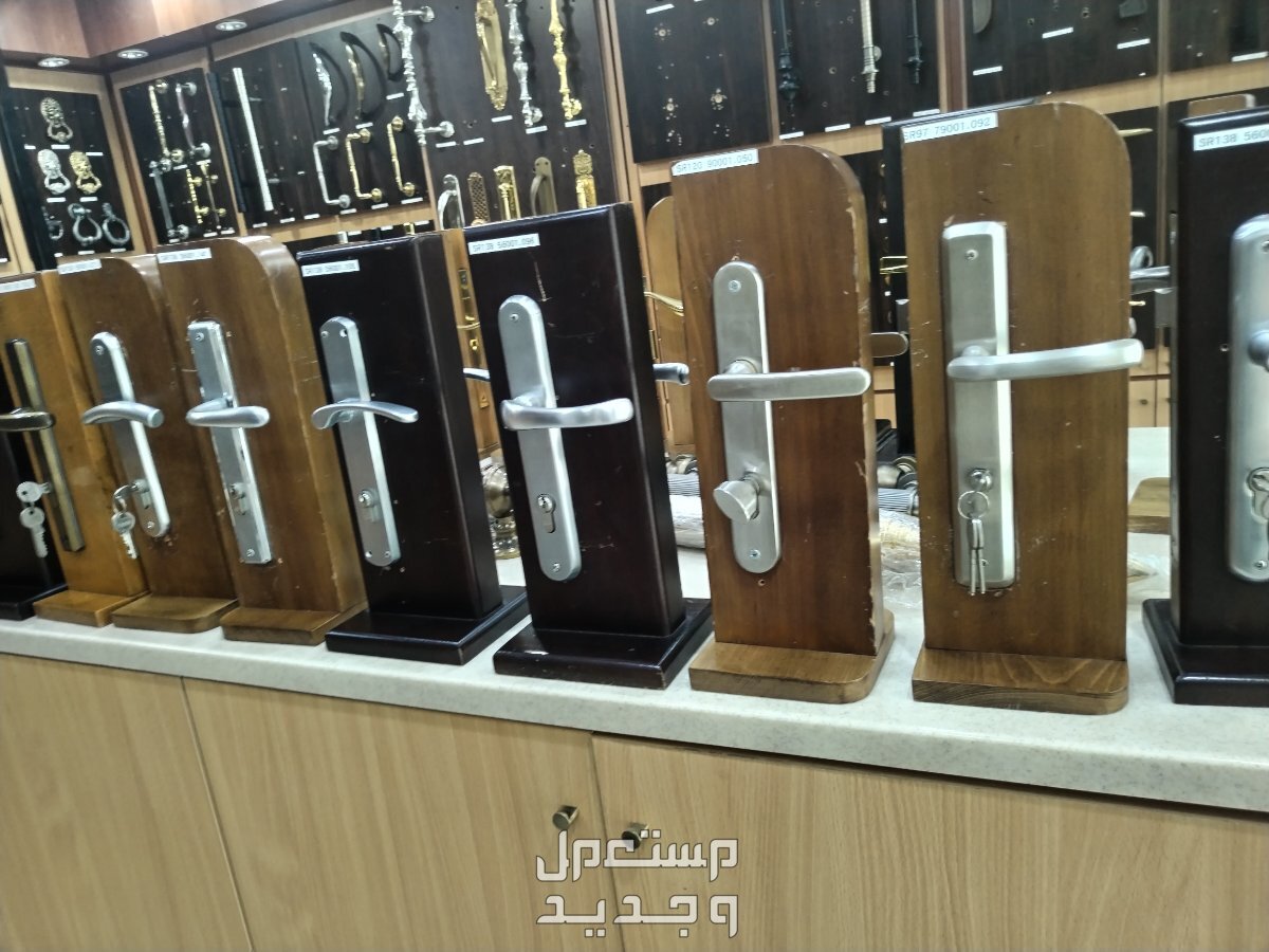 تركيب كوالين واقفال ومسكات ابواب في جدة