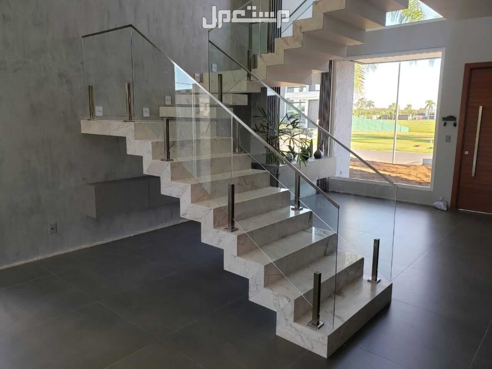 مميزات وعيوب الزجاج في التصميم الداخلي مميزات وعيوب الزجاج