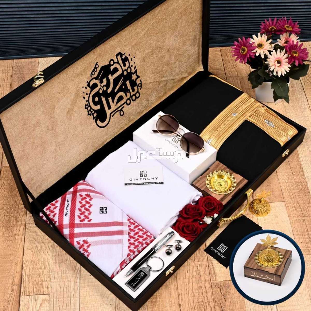 السعر 350ريال سعودي فقط🌹*بووووكس ملكي متكامل*  جديدنا  بوكس شتوي   كما عودناكم كل ماهوا جديد في عالم الموضه تجدوه لدينا  عرض خاص  لعشاق التميز والاناقه 😍بوكس رجالي     😍قماش شتوي رجالي بت