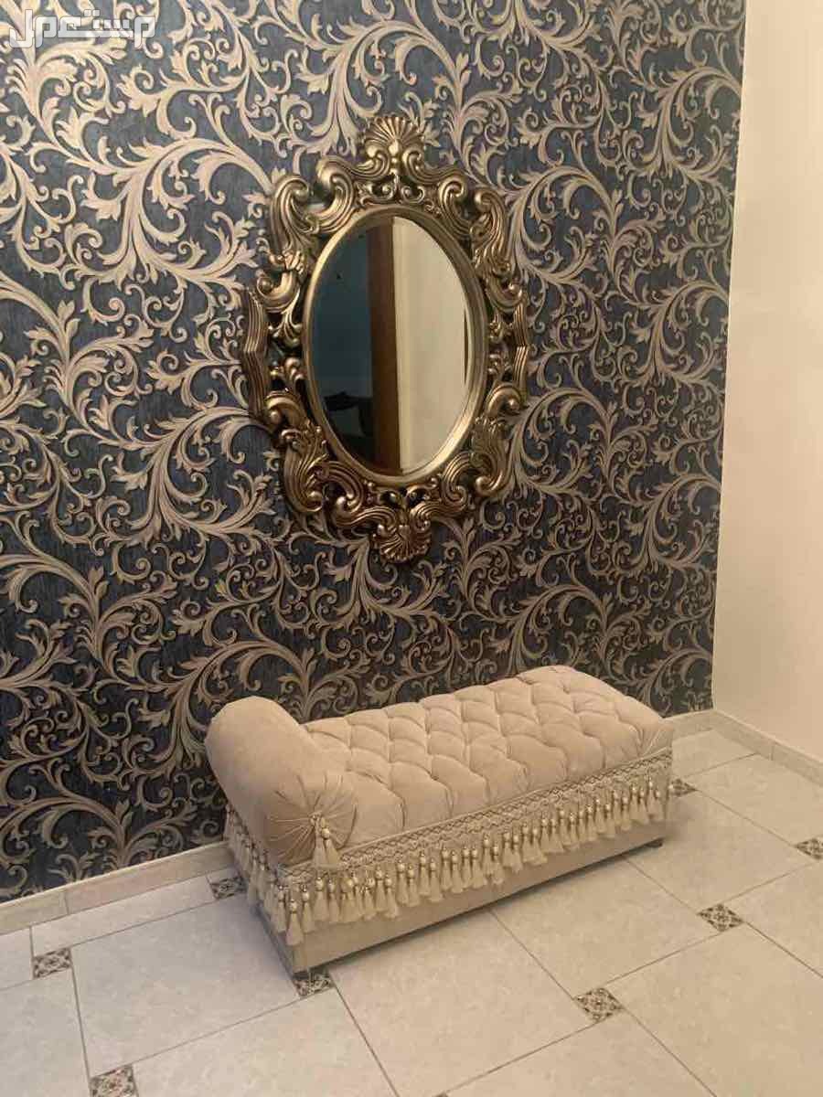 مكة المكرمة كنبة و مراية حائط