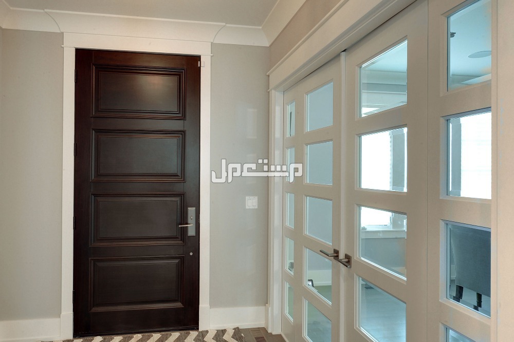 أفضل أنواع ابواب خشب​ وأسعارها ومواصفاتها الأبواب الخشبية الكلاسيكية