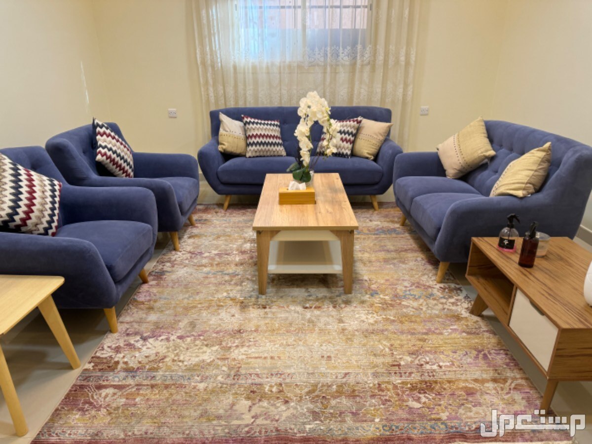 بيع كنب  في الرس بسعر 4 آلاف ريال سعودي