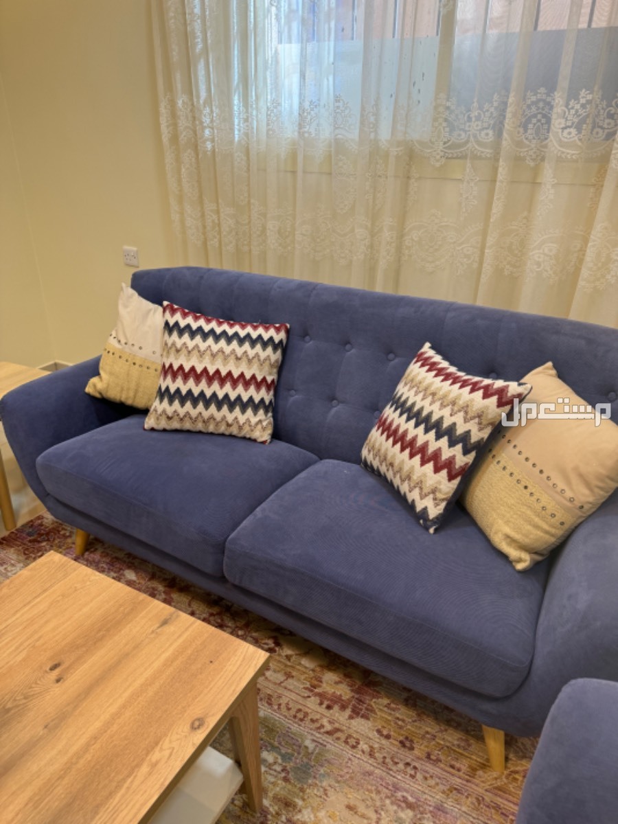 بيع كنب  في الرس بسعر 4 آلاف ريال سعودي