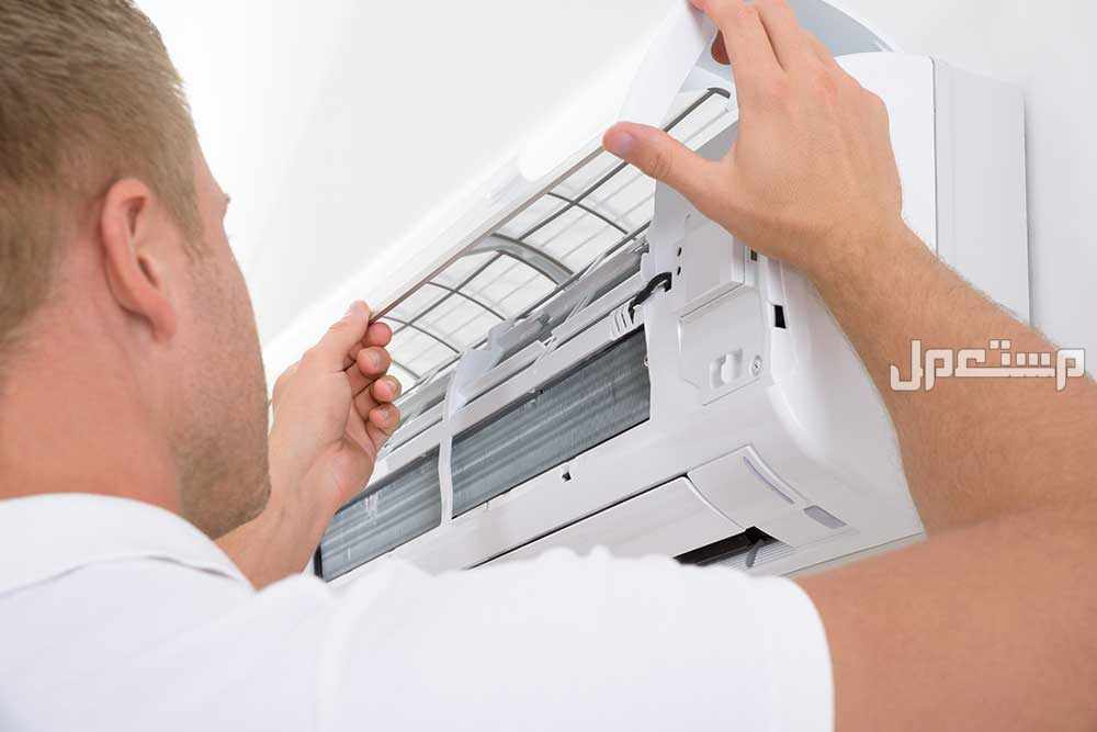 أسباب رائحة الحريق أثناء تشغيل المكيف وحلها في 4 خطوات كيف أعرف مصدر الرائحة الكريهة في التكييفات؟