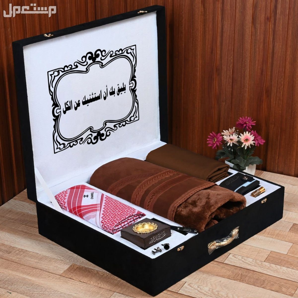 عرض شتوي ملكي* *لإطلالة شتاء انيقه ودافئه🛑*  ⬜ فرو رجالي  خامه خارجيه مخمل داخل  يوجد لدينا توصيل لجميع مدن المملكه العربيه السعوديه 🚛