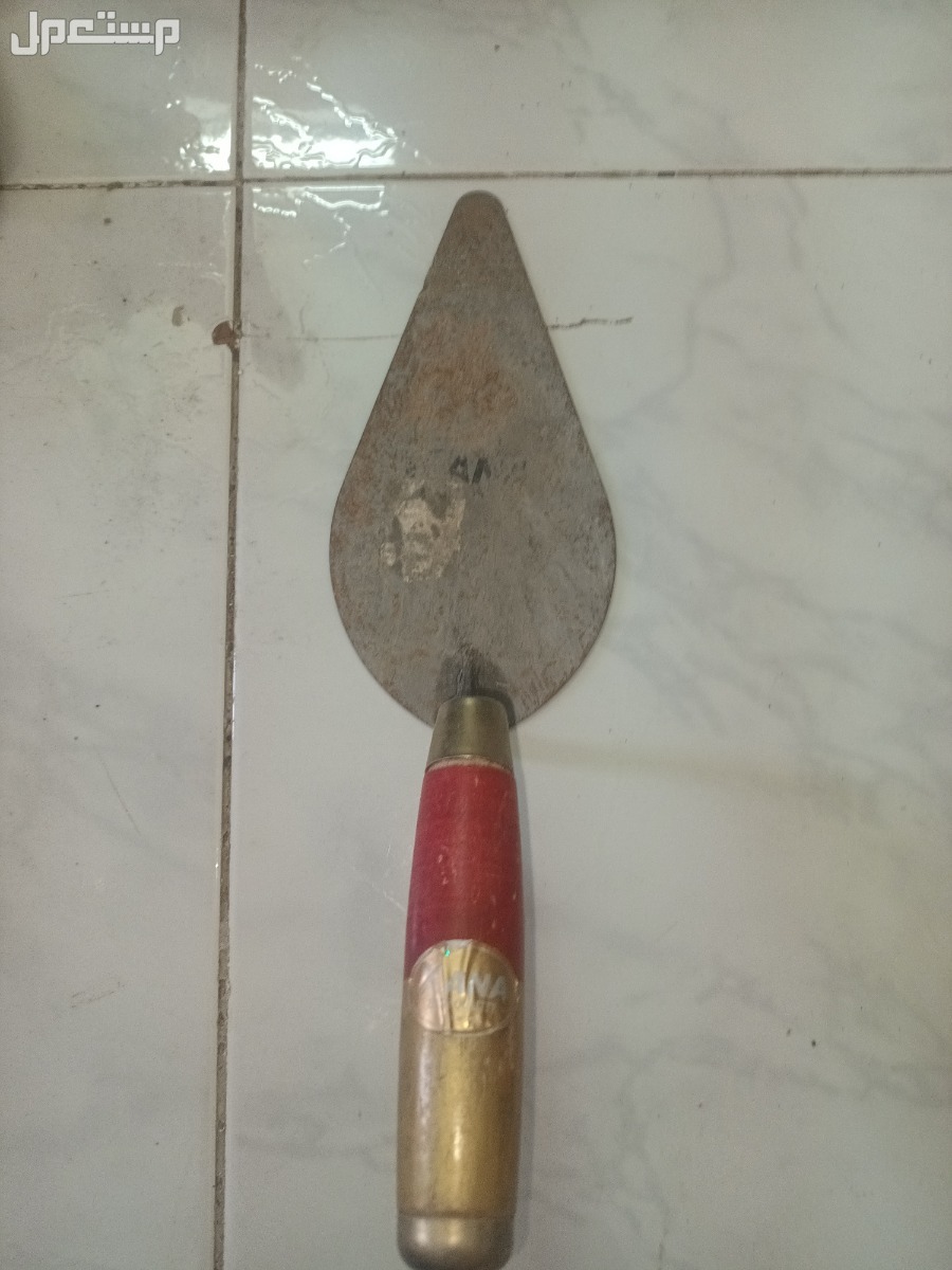عدة مستعملة للبيع