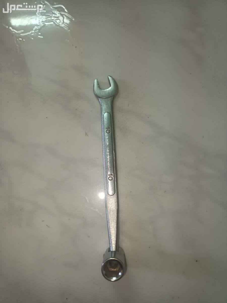 عدة مستعملة للبيع