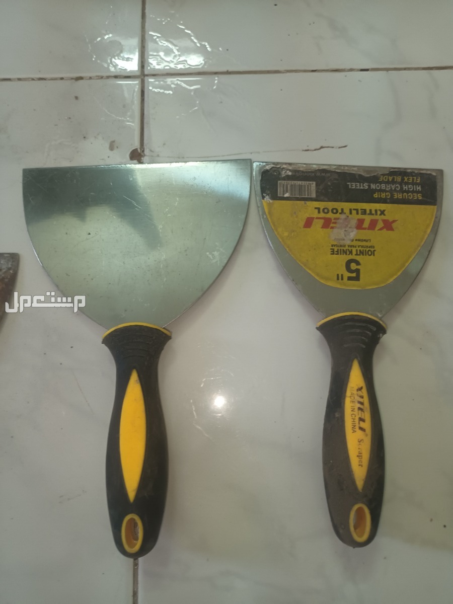عدة مستعملة للبيع