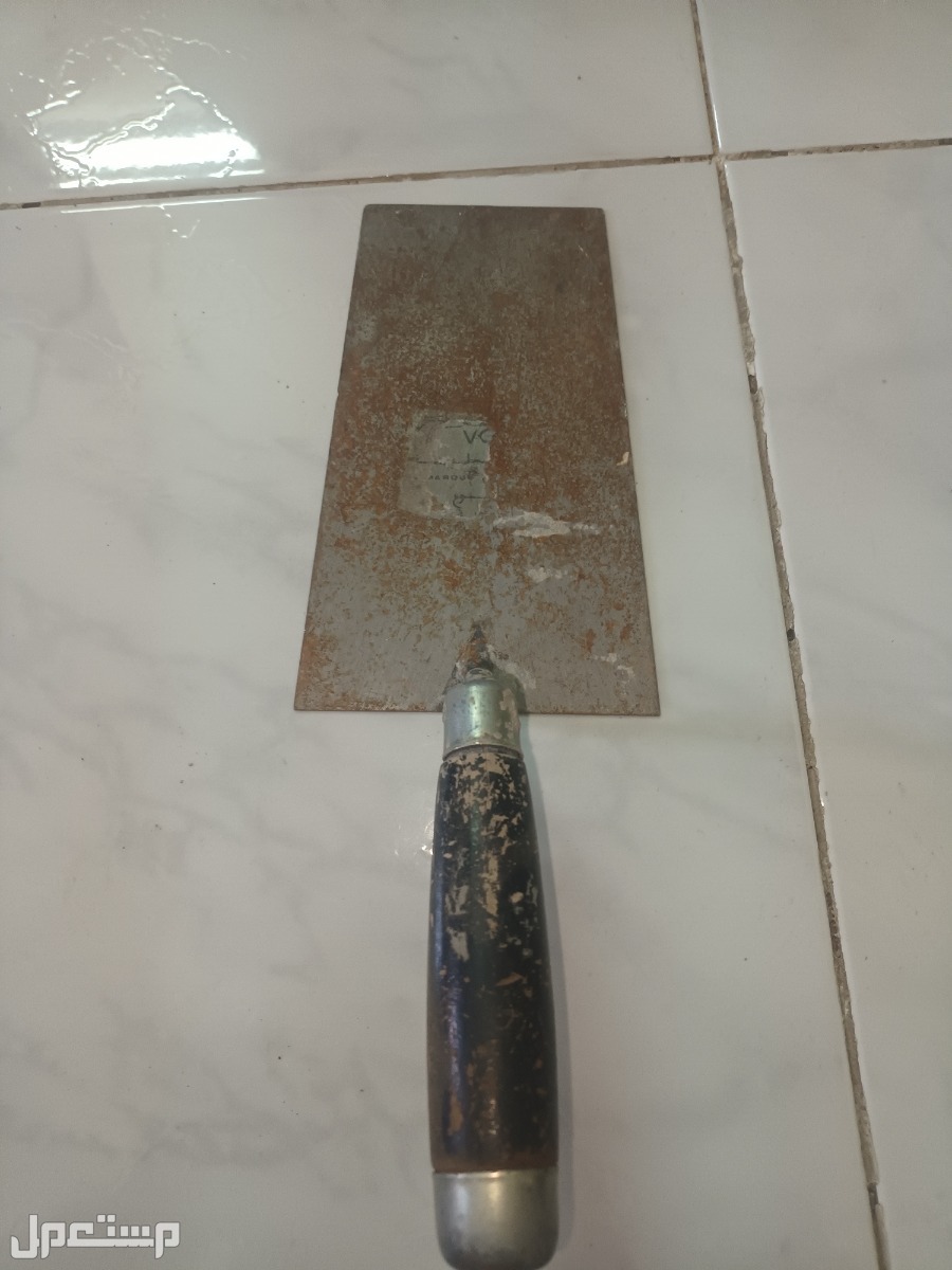 عدة مستعملة للبيع