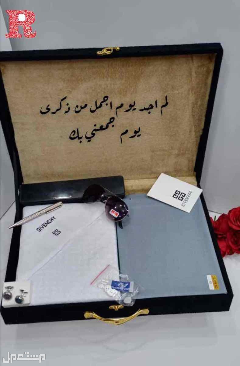 🌹عروضنا مستمره 🌹 عرضنا اليوم  🌹طقم رجالي يتكون من 🌹قماش شتوي ماركة جفنشي 🌹مقاس القطعه 3متروربع 🌹ثمانية ازارير بإسم الماركه 🌹لوجو الماركه رقبه وجيب 🌹شماغ بنفس الماركة 🌹