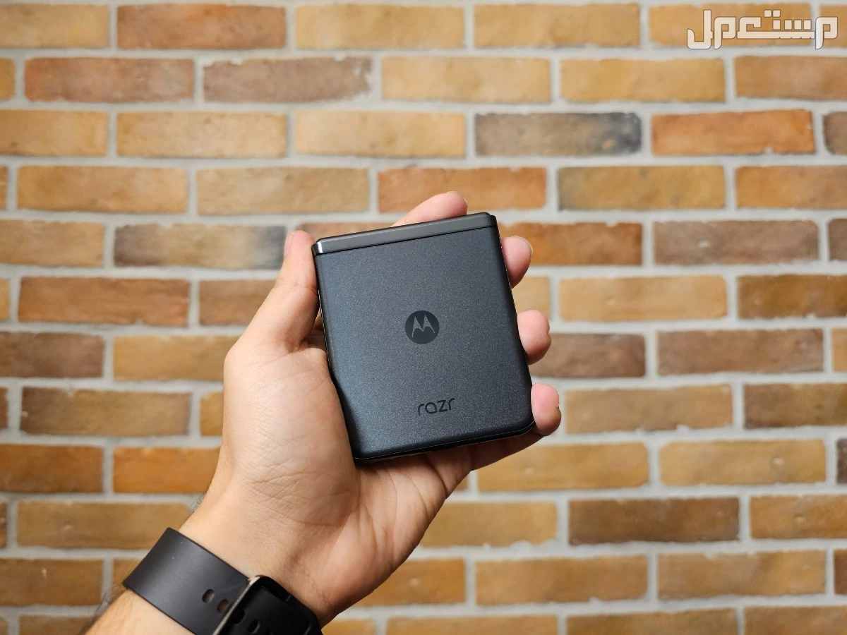 مواصفات وسعر هاتف موتورولا الجديد Razr 50 ultra هاتف موتورولا الجديد
