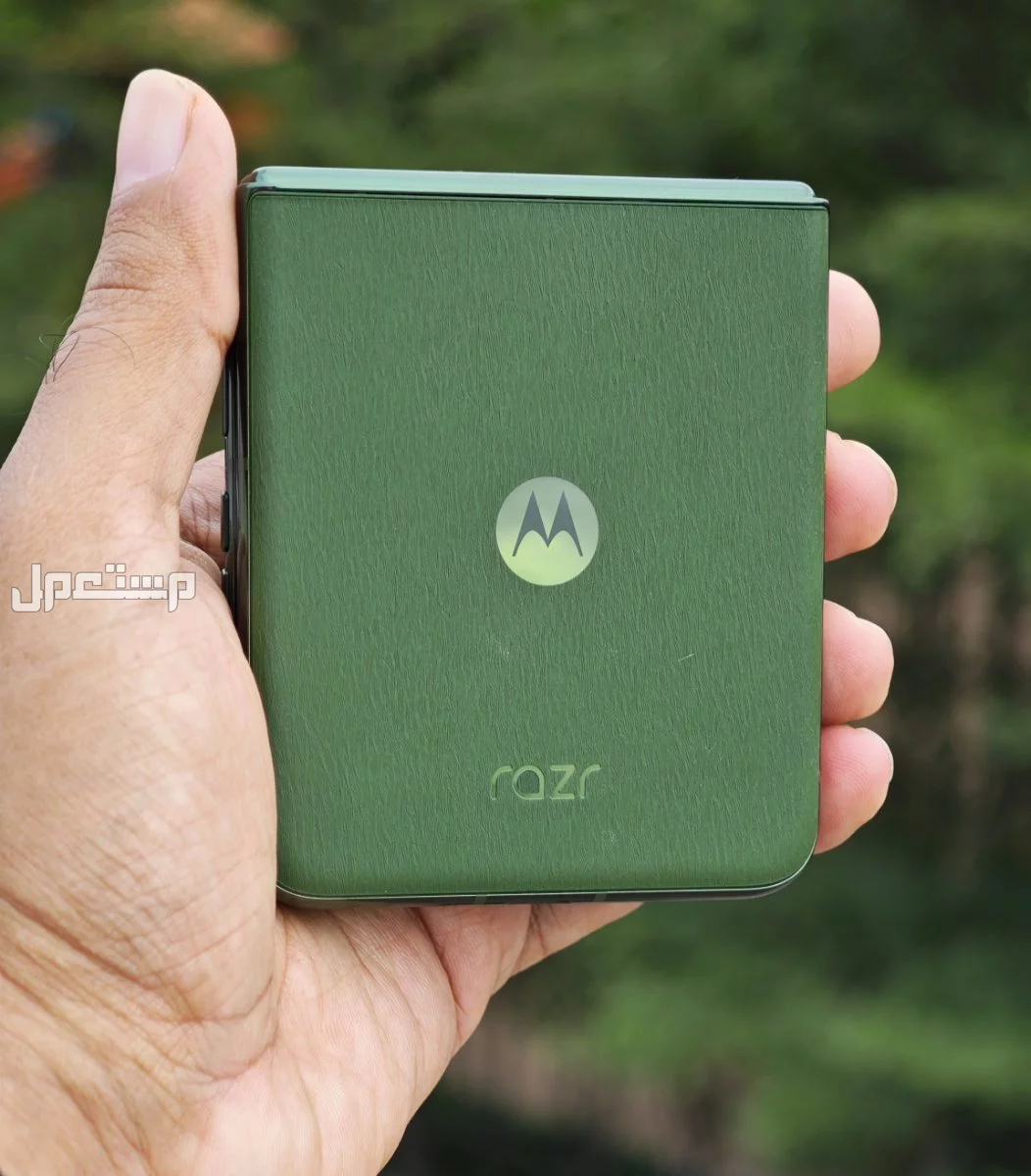 مواصفات وسعر هاتف موتورولا الجديد Razr 50 ultra Motorola Razr 50 Ultra
