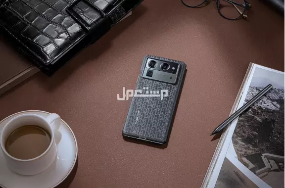 القوة تلتقي بالدقة: استعد لهاتف PHANTOM V Fold2 5G القابل للطي المدعوم بالذكاء الاصطناعي المتقدم من تكنو