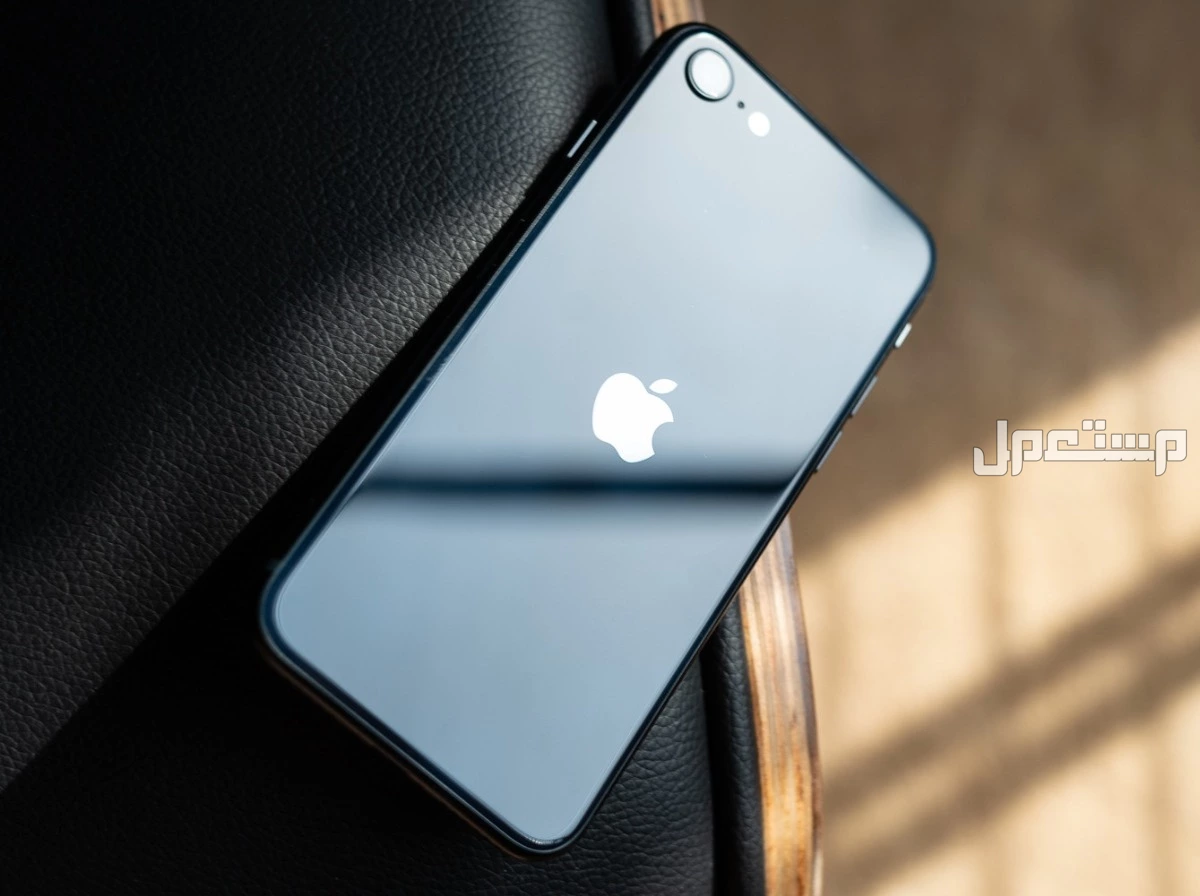 مواصفات أفضل ايفون مستعمل 2025 في السعودية ايفون SE 2022