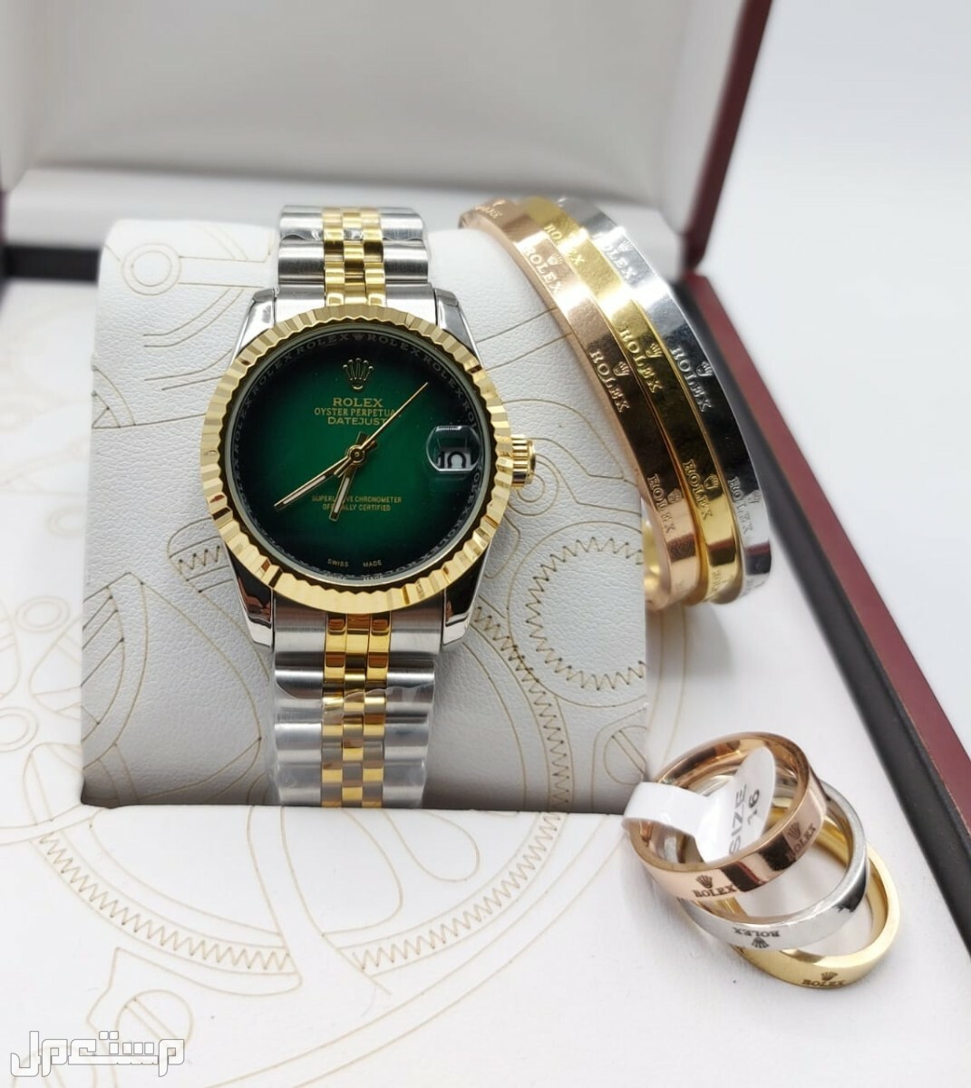 ساعات نسائي رولكس مع الاساور والخواتم جمله وتجزئه لطلب وتساب
0567420275