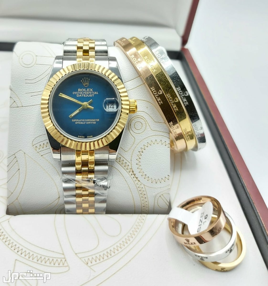 ساعات نسائي رولكس مع الاساور والخواتم جمله وتجزئه لطلب وتساب
0567420275