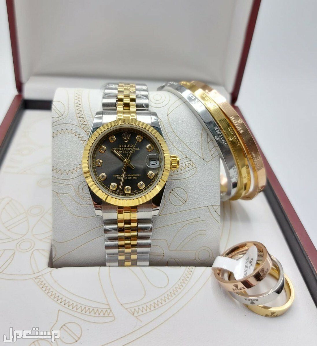 ساعات نسائي رولكس مع الاساور والخواتم جمله وتجزئه لطلب وتساب
0567420275