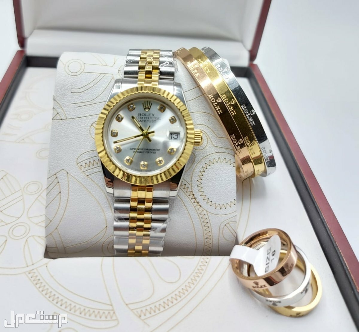 ساعات نسائي رولكس مع الاساور والخواتم جمله وتجزئه لطلب وتساب
0567420275
