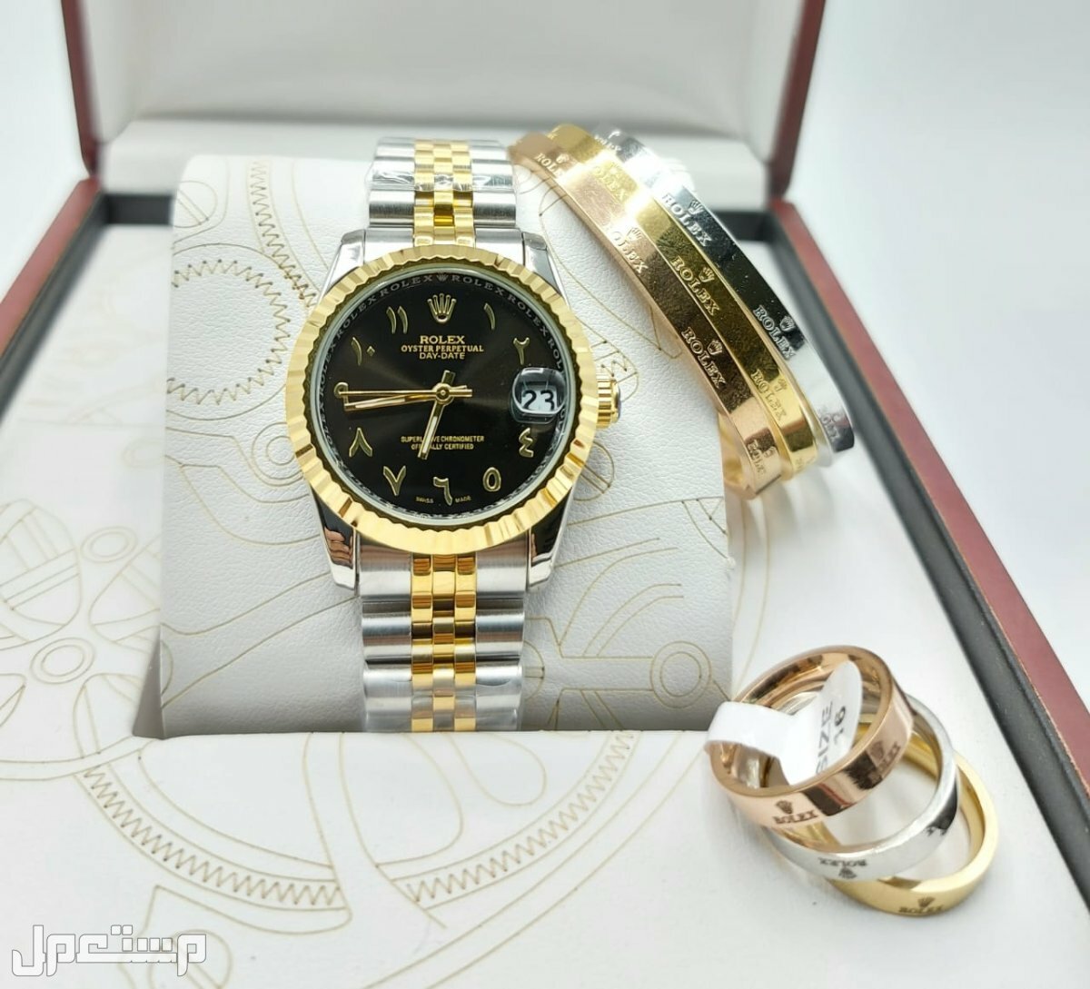 ساعات نسائي رولكس مع الاساور والخواتم جمله وتجزئه لطلب وتساب
0567420275