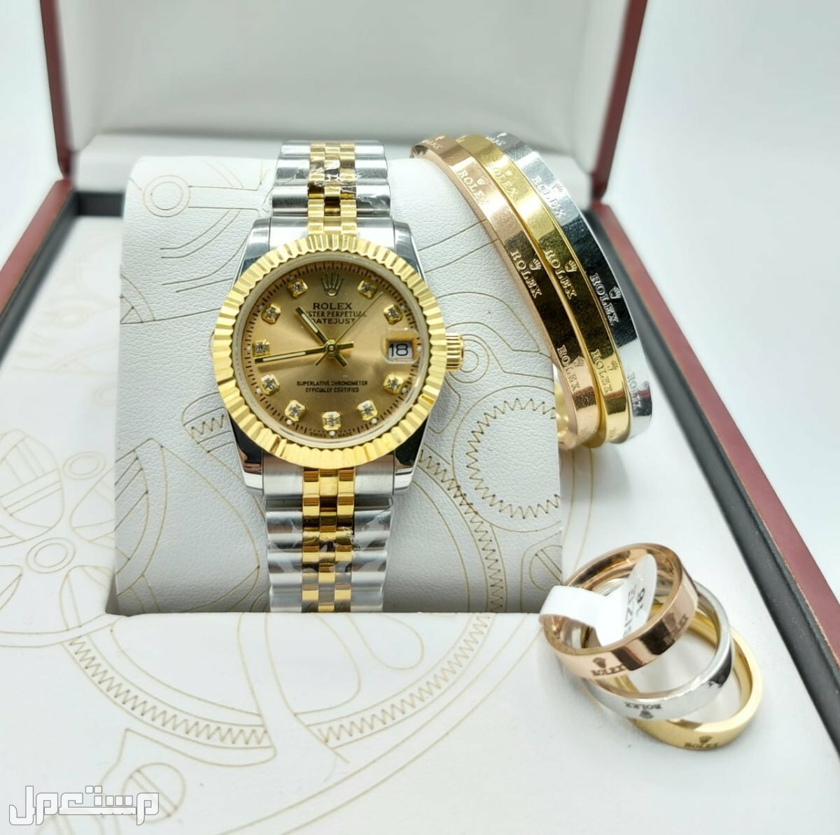 ساعات نسائي رولكس مع الاساور والخواتم جمله وتجزئه لطلب وتساب
0567420275