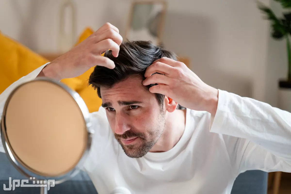 لماذا يتساقط الشعر في موسم الخريف والشتاء ومتى ينتهي؟ لماذا يتساقط الشعر في موسم الخريف والشتاء؟