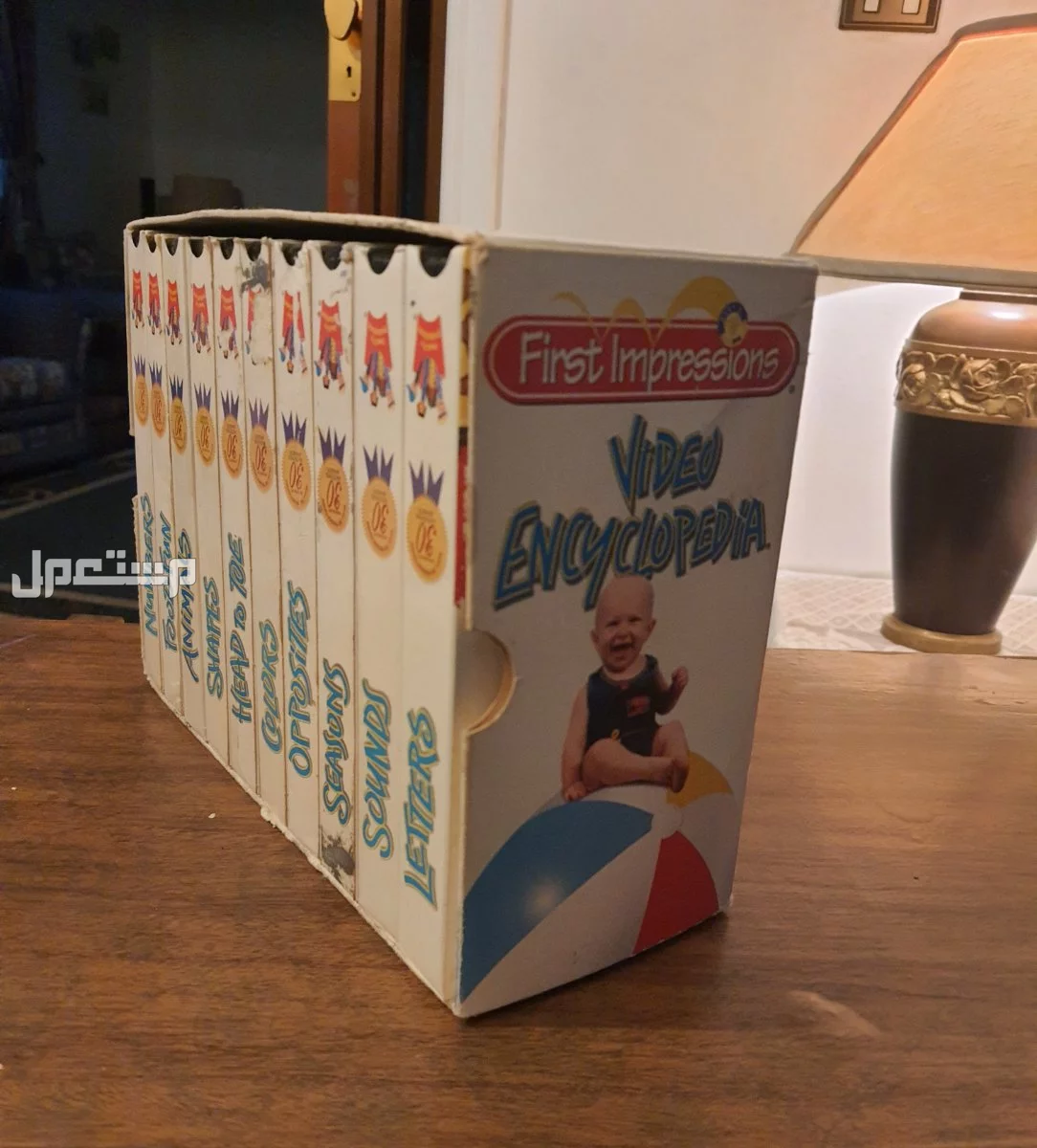 أشرطة فيديو تعليم الأطفال للانطباع الأول في العمر