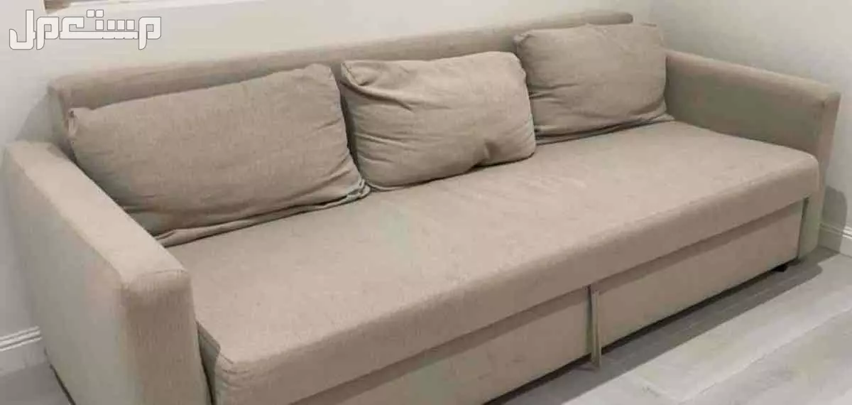 كنبة - سرير ثلاث مقاعد🛋️ في الأحساء بسعر 750 ريال سعودي