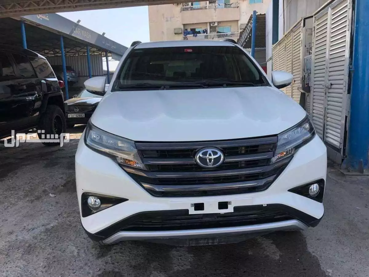 للبيع سياره تويوتا راش 2023 في الإمارات بسعر 61500