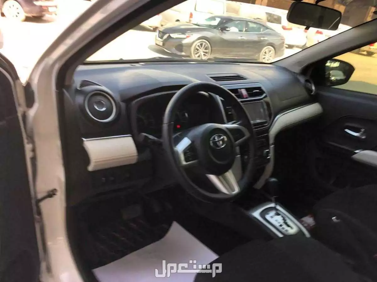 للبيع سياره تويوتا راش 2023 في الإمارات بسعر 61500