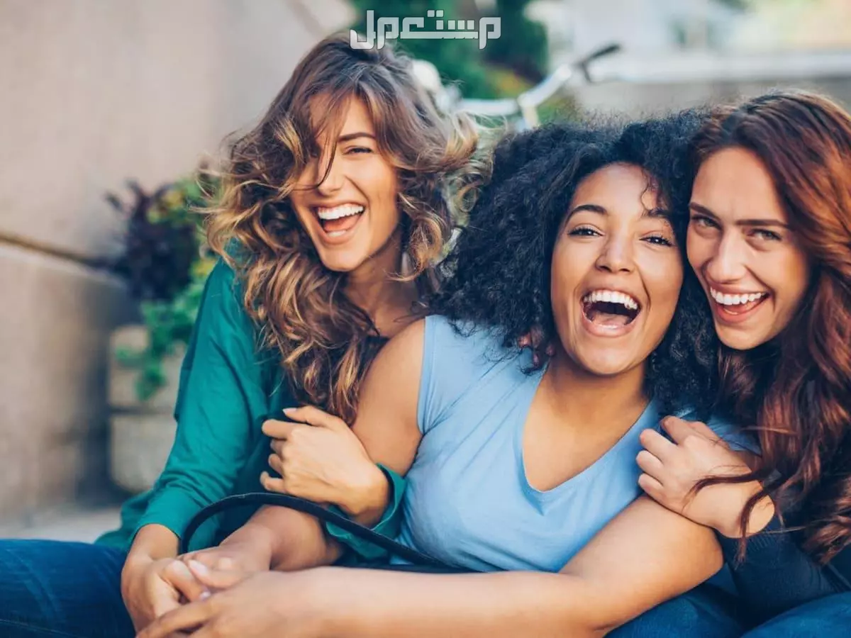 أفضل كلمات رائعة عن الصداقة قصيرة للكبار والصغار في السعودية