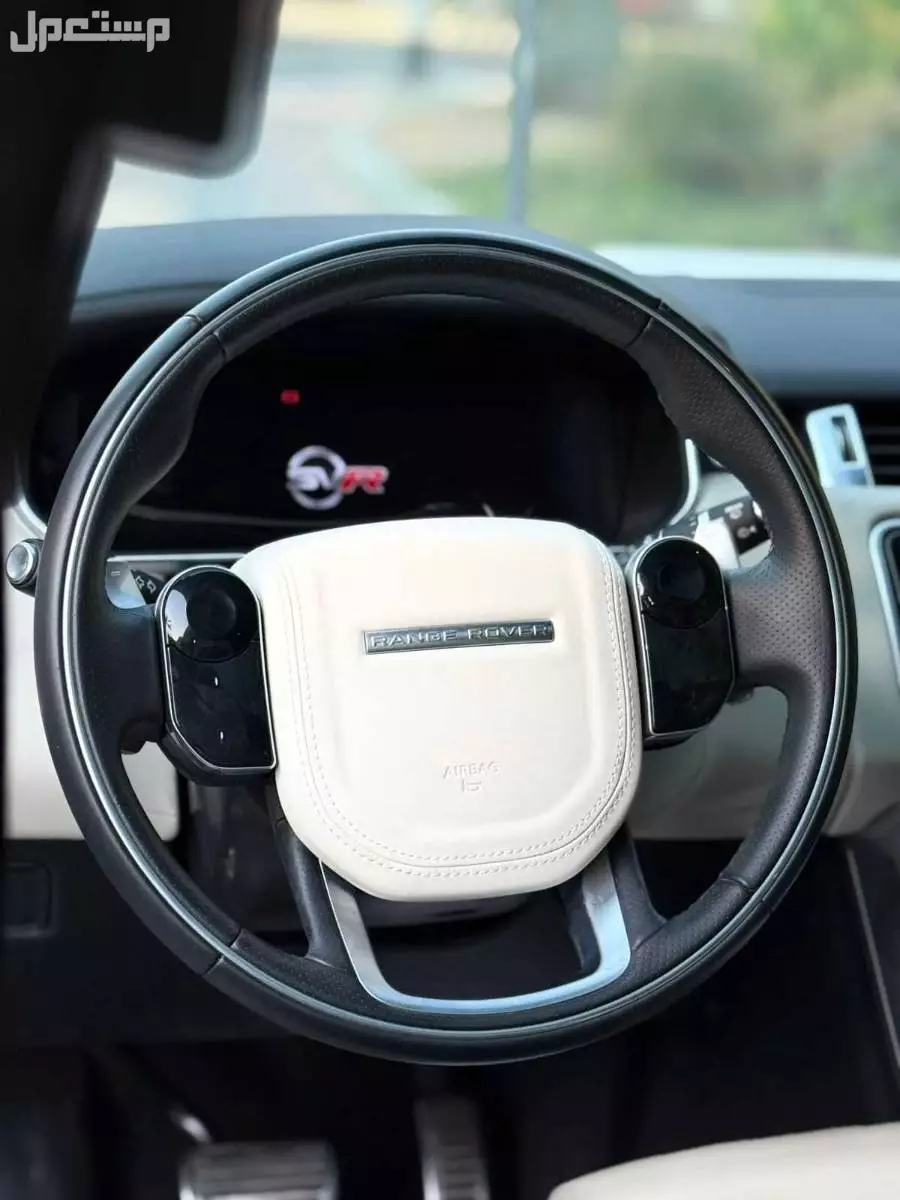 للبيع سيارة لاند روفر رنج روفر سبورت 2021 v8 supercharger  اوتوبايقرافيك مواصفات امريكية فول اوبشن ماشية 32 الف km والسعر قابل للنقاش