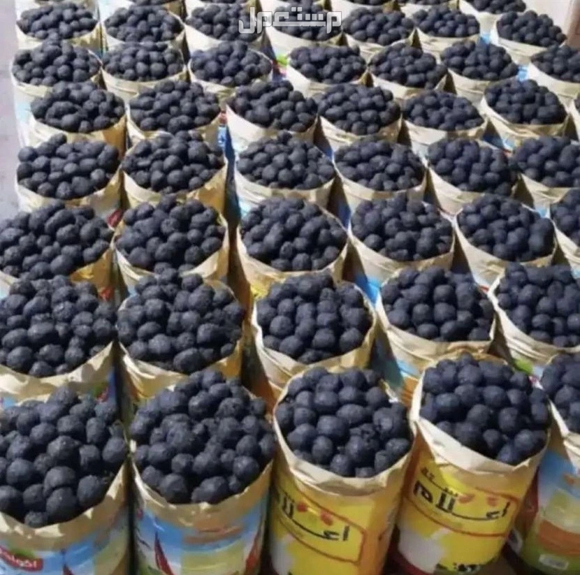 علب نيدو وسط في القريات بسعر 300 ريال سعودي