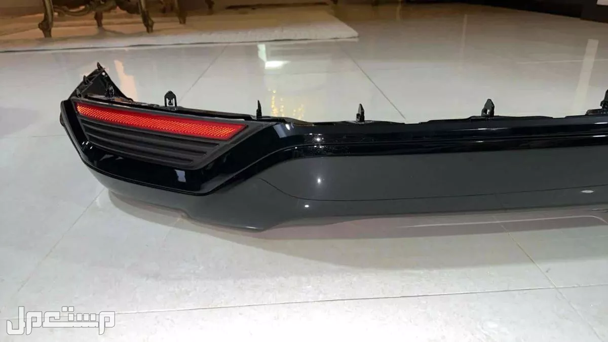 صدامات جي اكس ار 2023 لون اسود