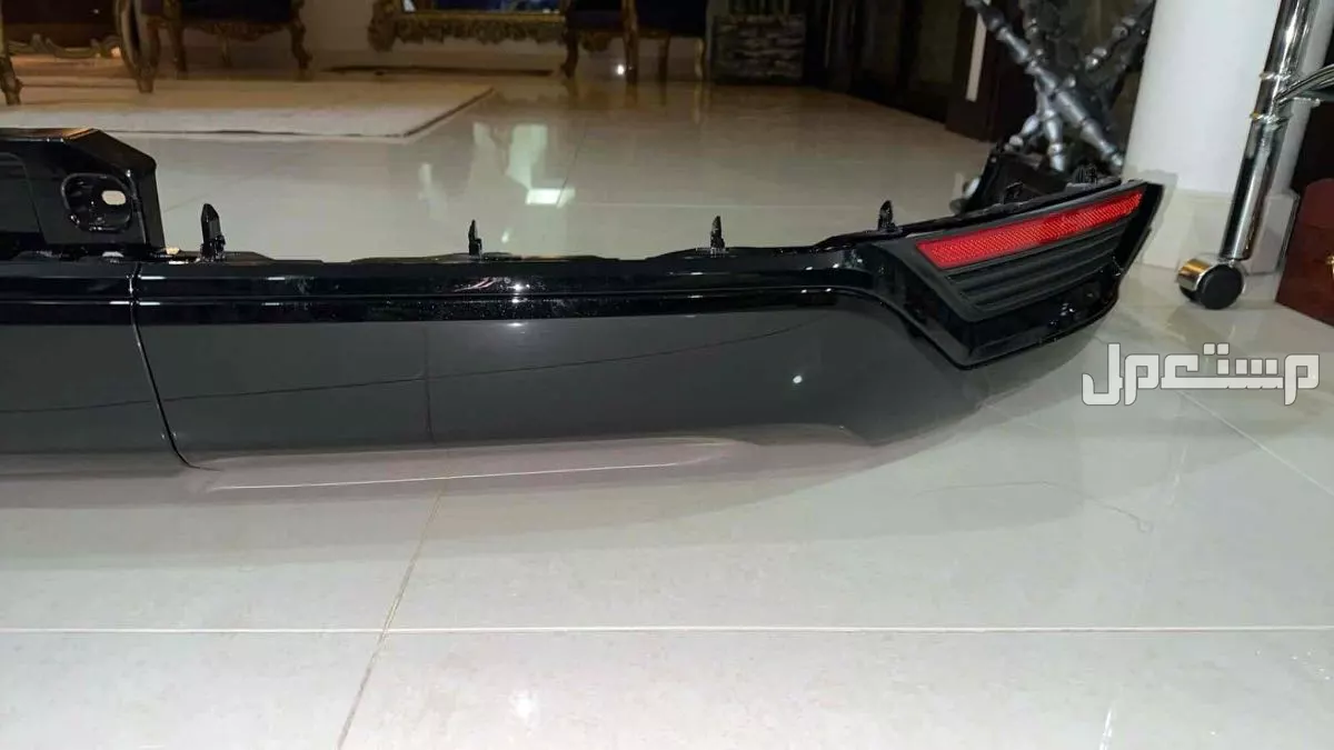 صدامات جي اكس ار 2023 لون اسود