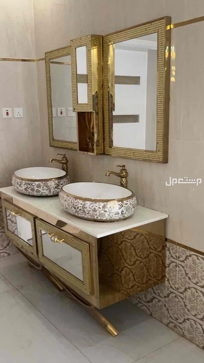 غسالة يدين  في جدة بسعر 300 ريال سعودي