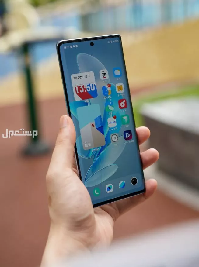 سعر ومواصفات هاتف Vivo V29 في السعودية.. مميزات وعيوب