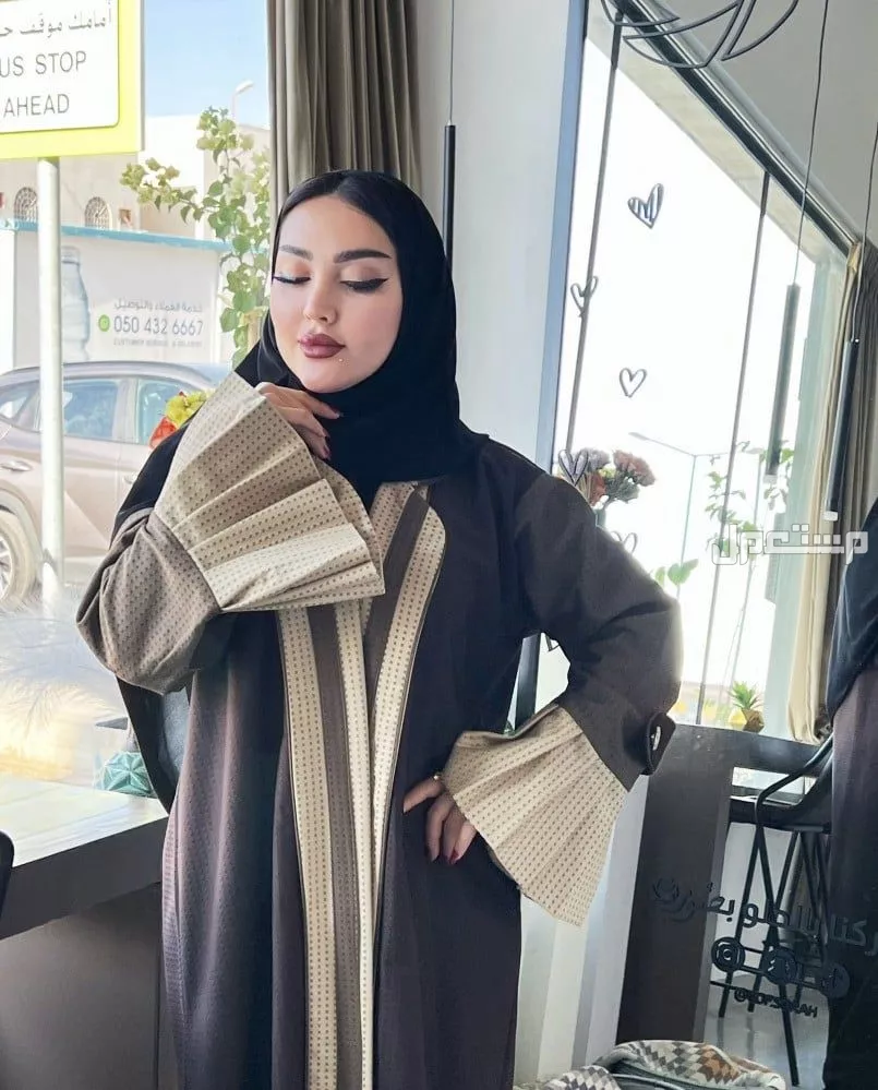 10 موديلات عبايات شتوية طويلة..موضة 2025 عبايات شتوية سوداء