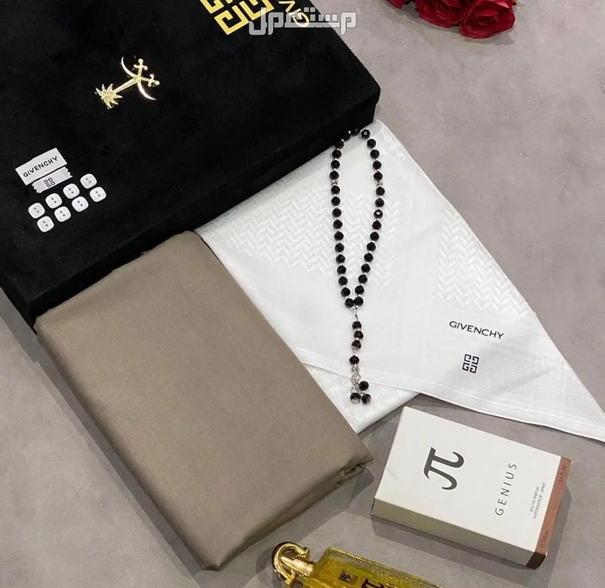 230﷼طقم رجالي مكون من⬇️ *قماش جيفينشي شتوي الألوان الأكثر مبيعاً*💫  💫 *8 ازاير جيفينشي مع لوقو الماركه للرقبه والجيب*💫  💫 *شماغ جيفينشي عالي الجوده بضمان* 💫 💫 *مقاسات الشماغ 55 / 58 /